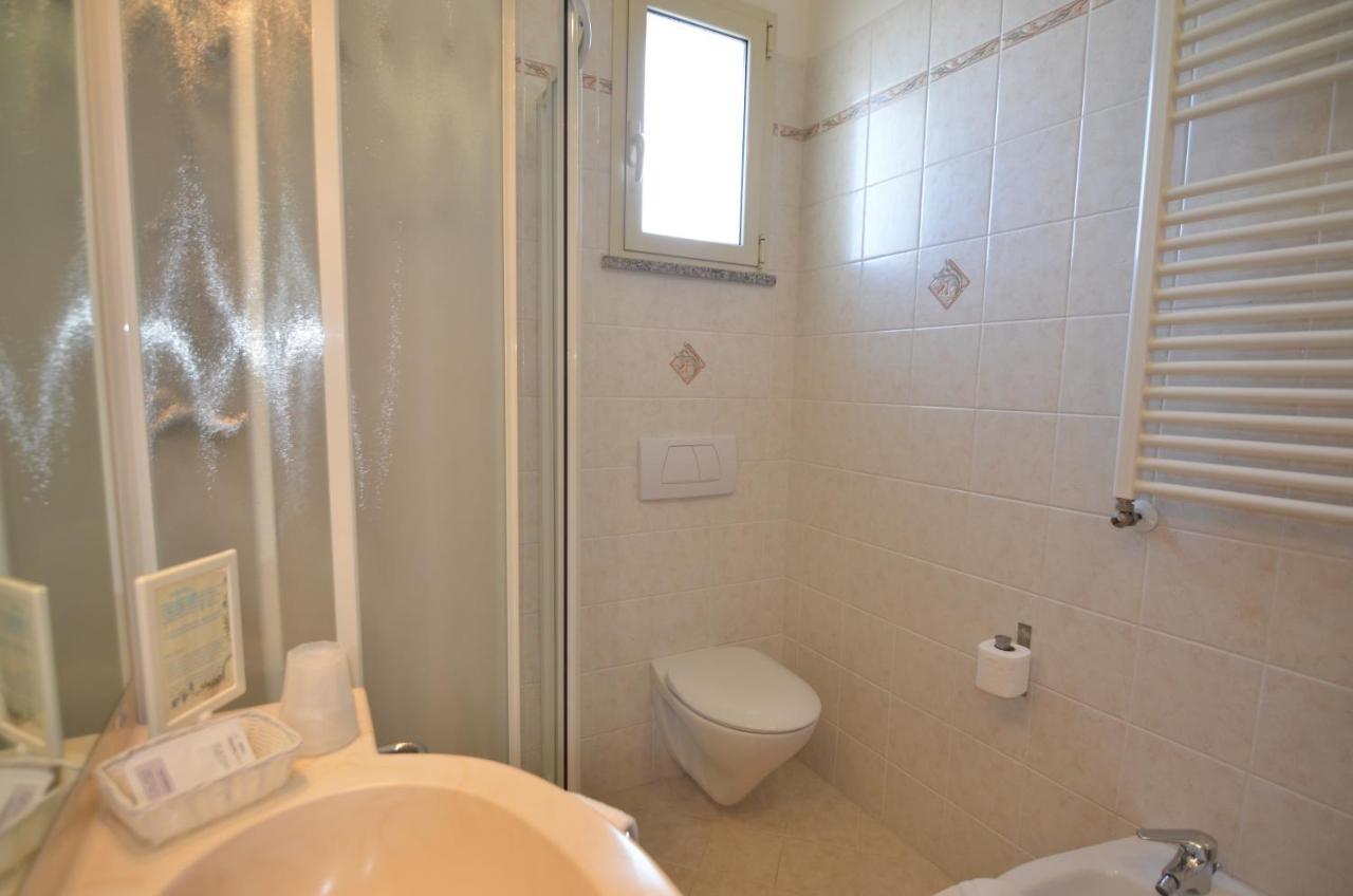 Hotel Londra Milano Marittima Esterno foto