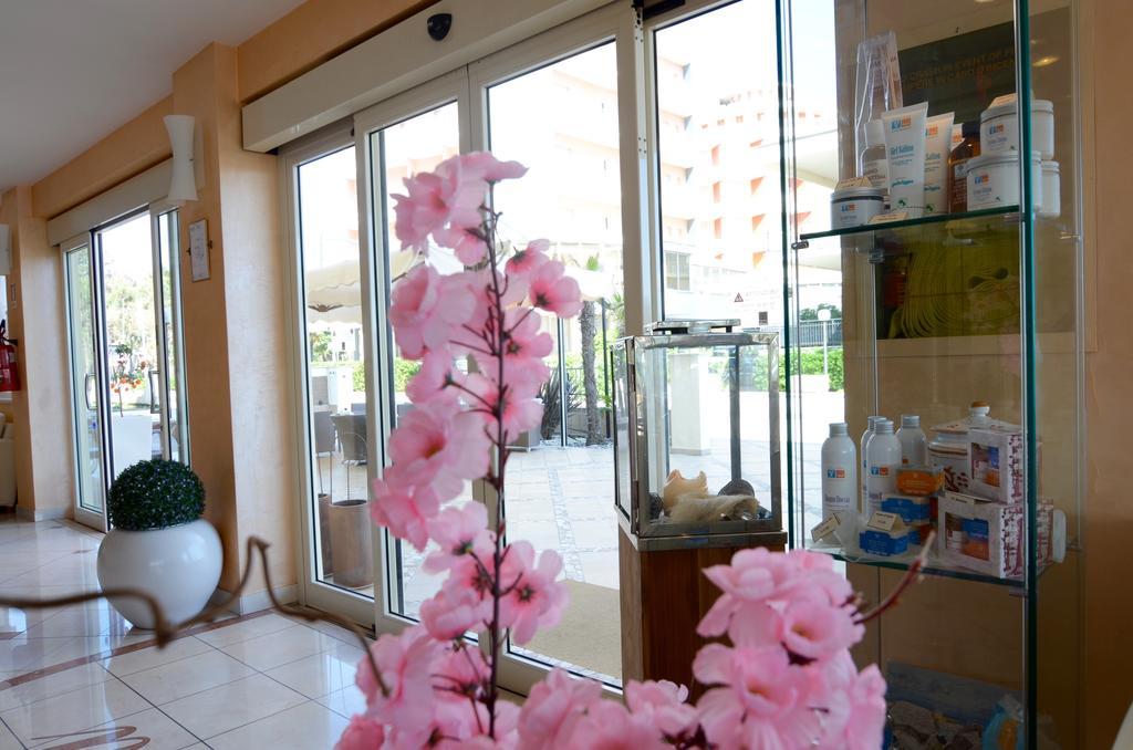Hotel Londra Milano Marittima Esterno foto