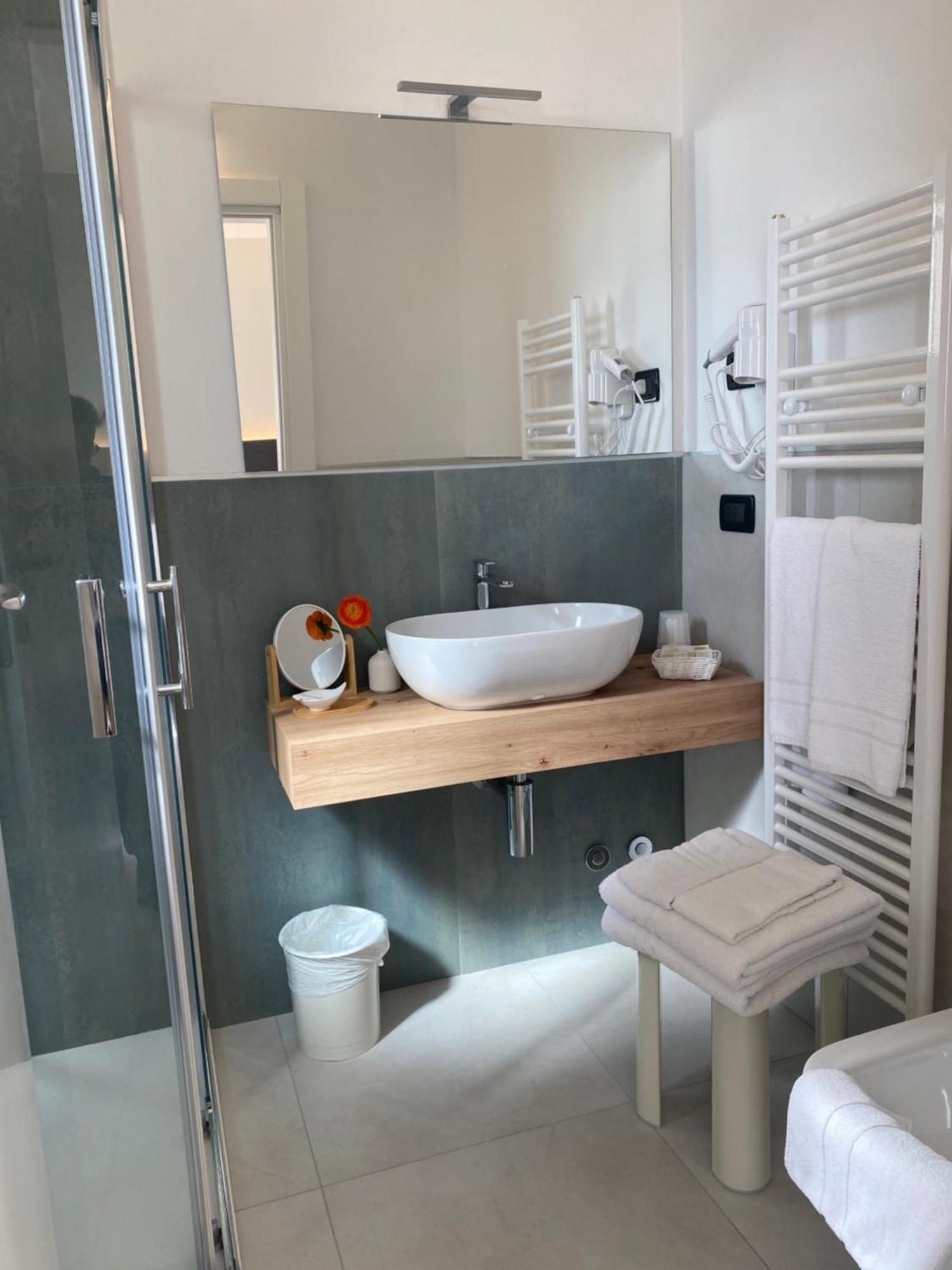 Hotel Londra Milano Marittima Esterno foto