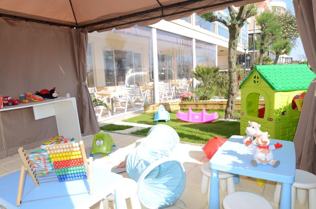 Hotel Londra Milano Marittima Esterno foto