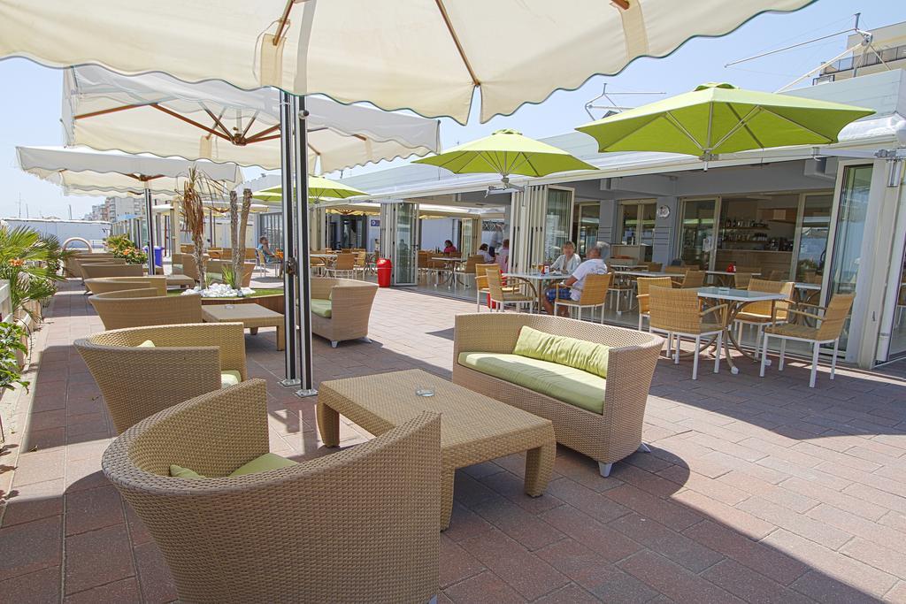 Hotel Londra Milano Marittima Esterno foto