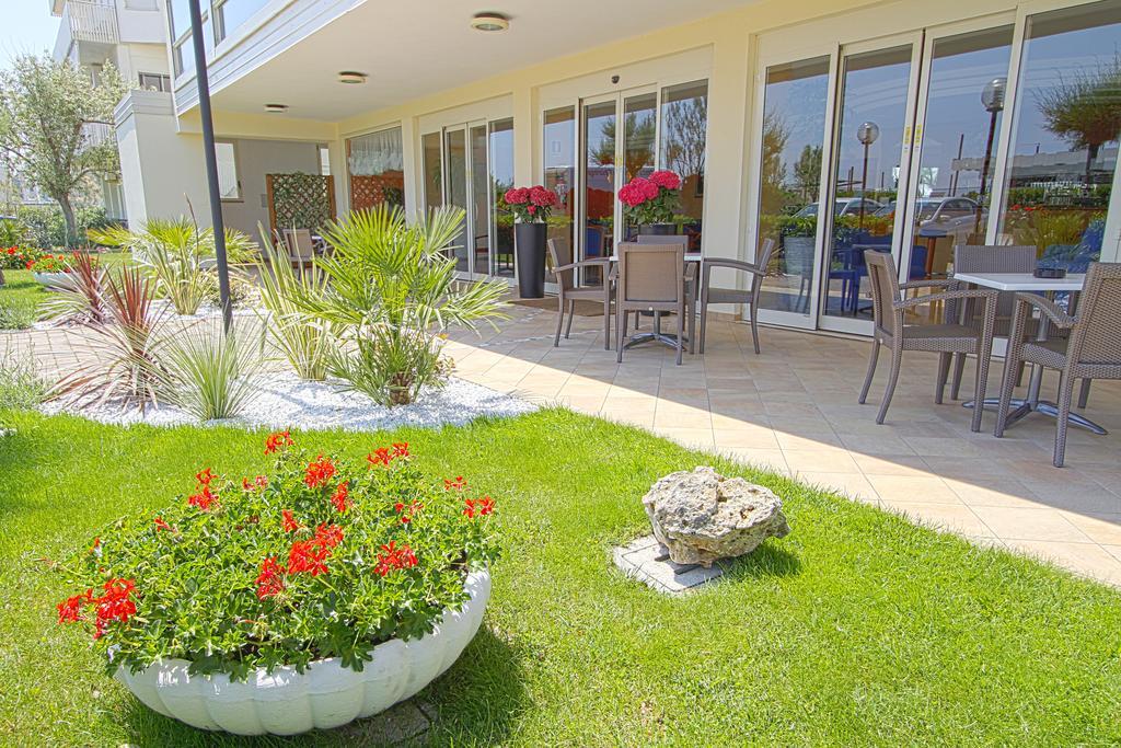 Hotel Londra Milano Marittima Esterno foto