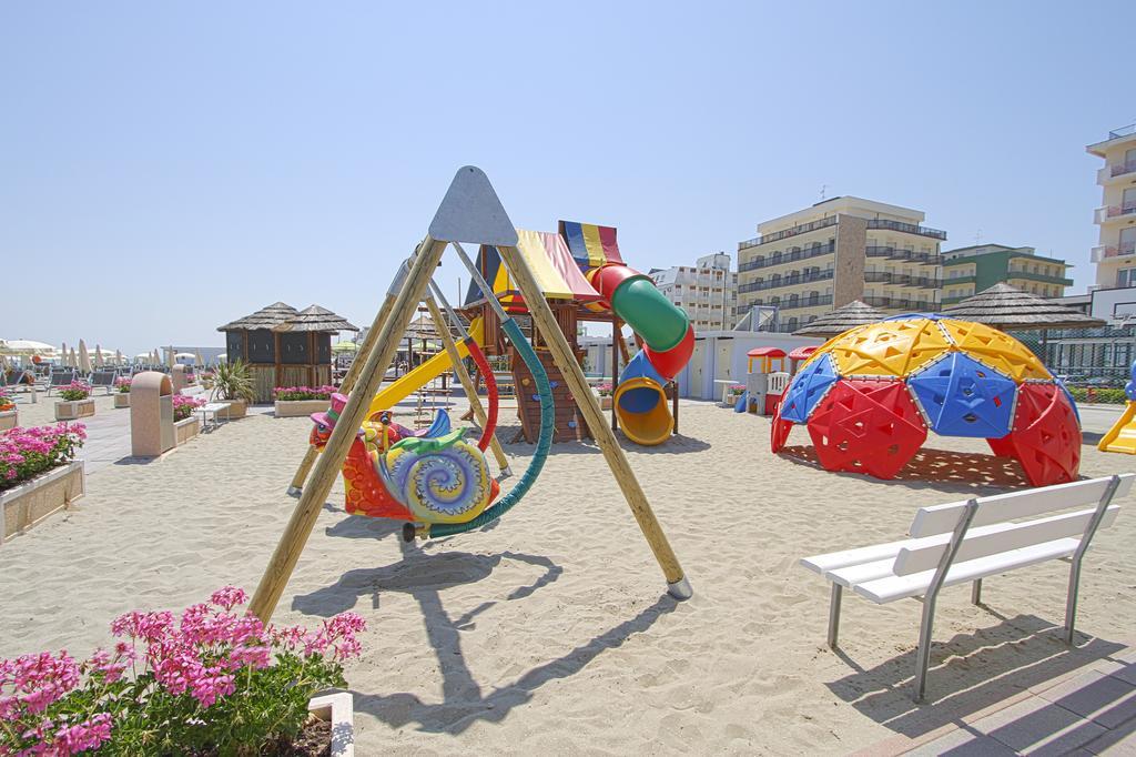 Hotel Londra Milano Marittima Esterno foto