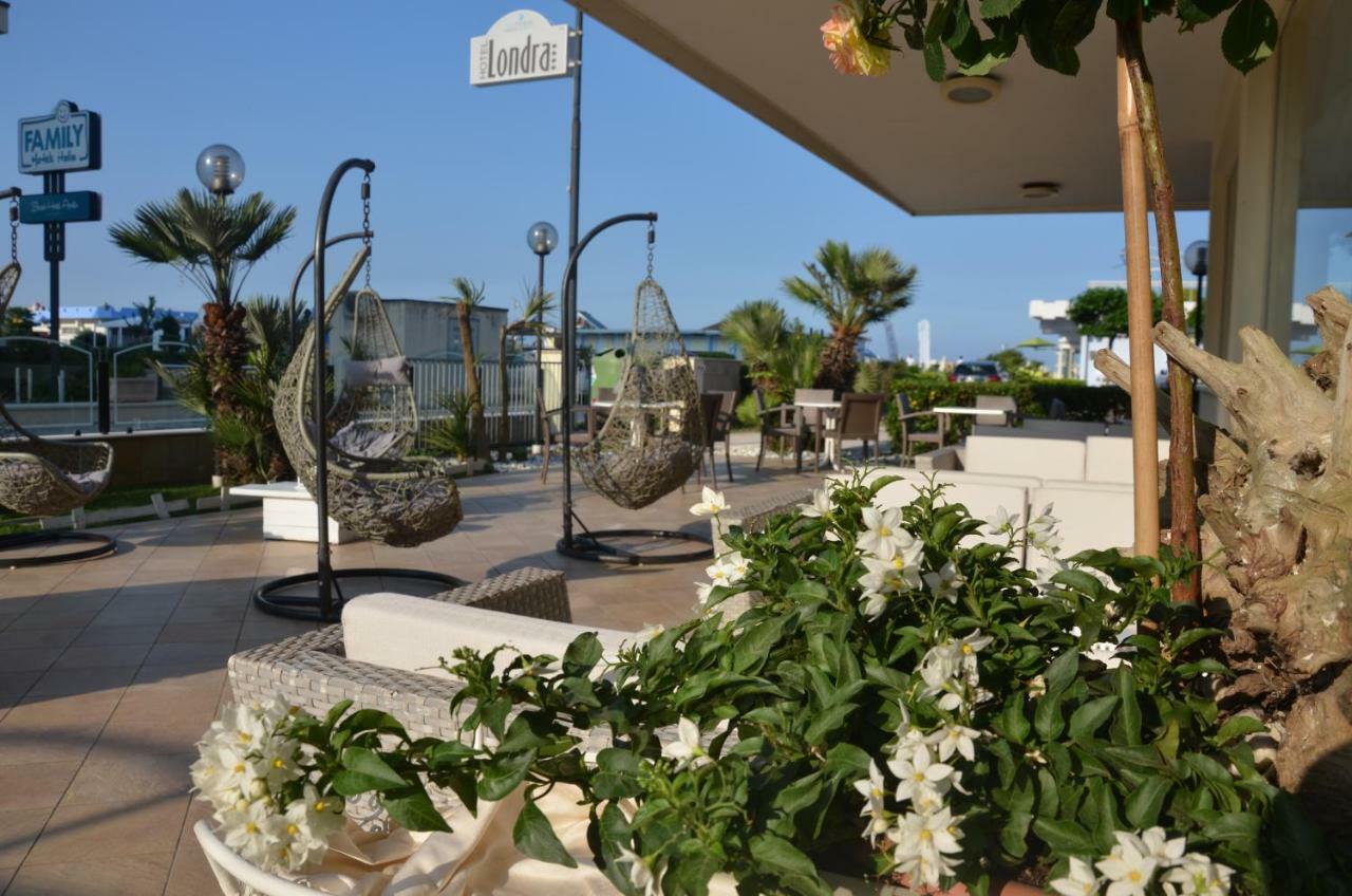 Hotel Londra Milano Marittima Esterno foto