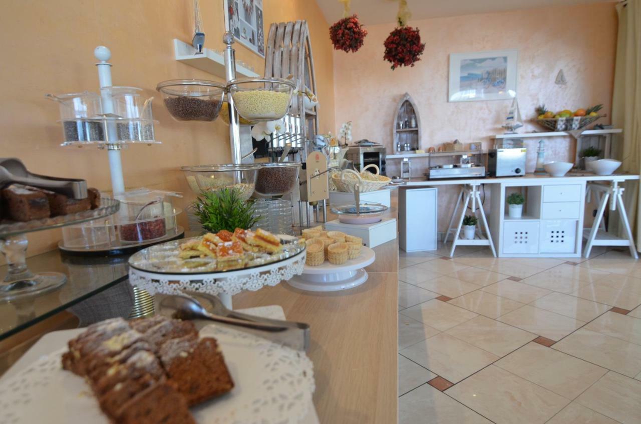 Hotel Londra Milano Marittima Esterno foto