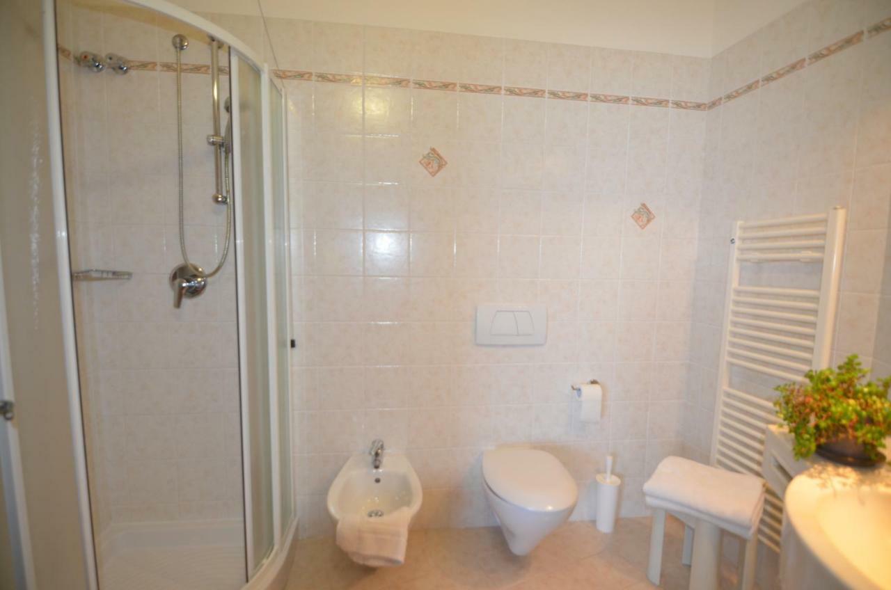 Hotel Londra Milano Marittima Esterno foto